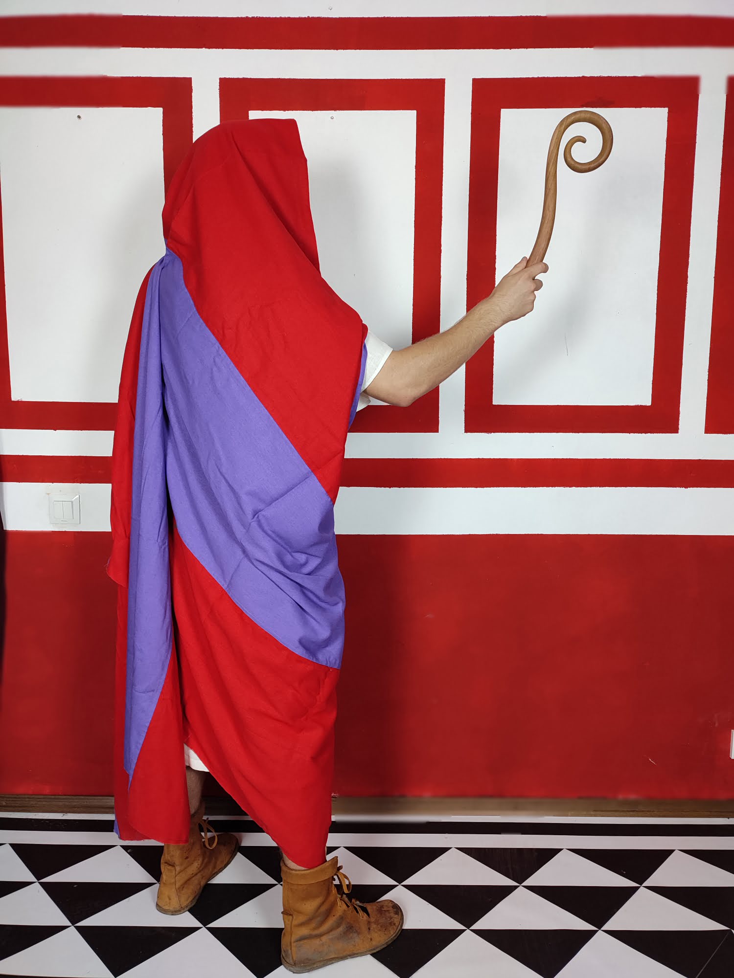 IMG_20230912_193108_675 roman augur priest costume